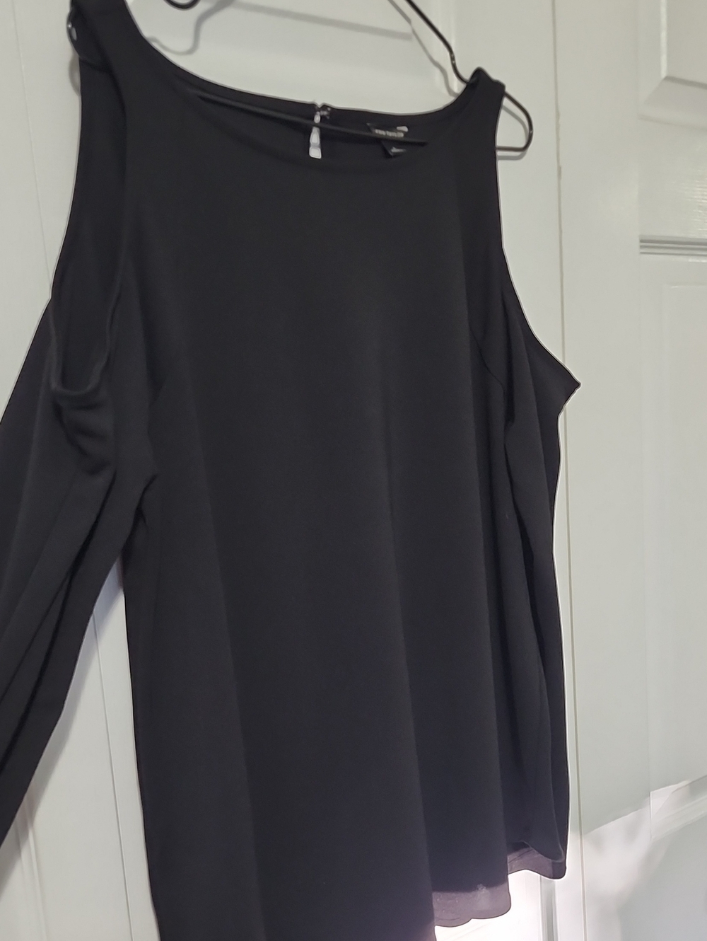 Ann Taylor Black Cold-Shoulder Long Sleeve Dress